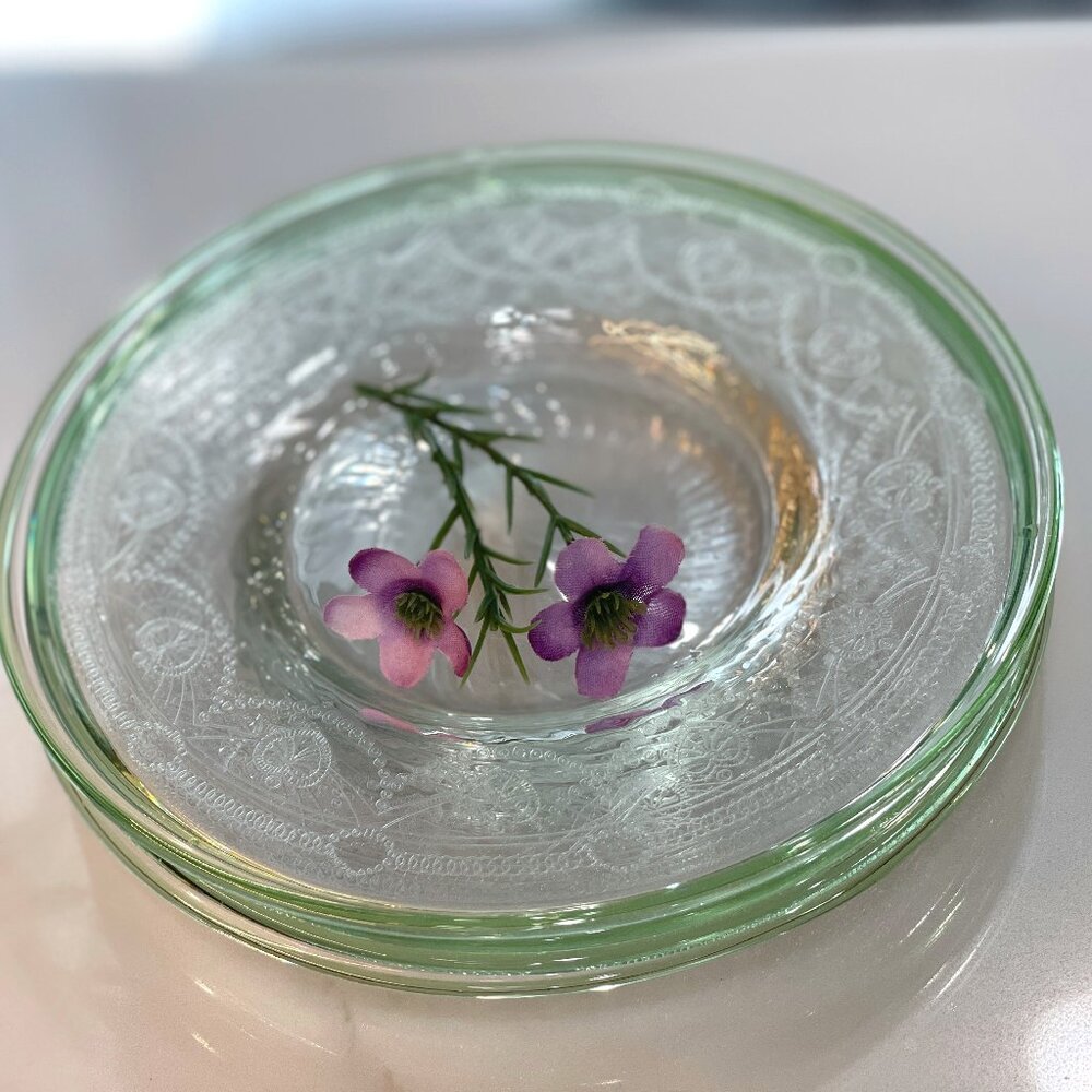 Brilliant Vintage Uranium Glass Plates Rare Version (set of 4)